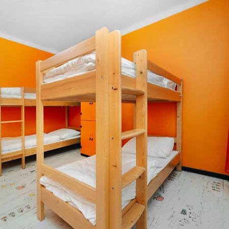 Benedikt City Center Hostel ปราก ภายนอก รูปภาพ