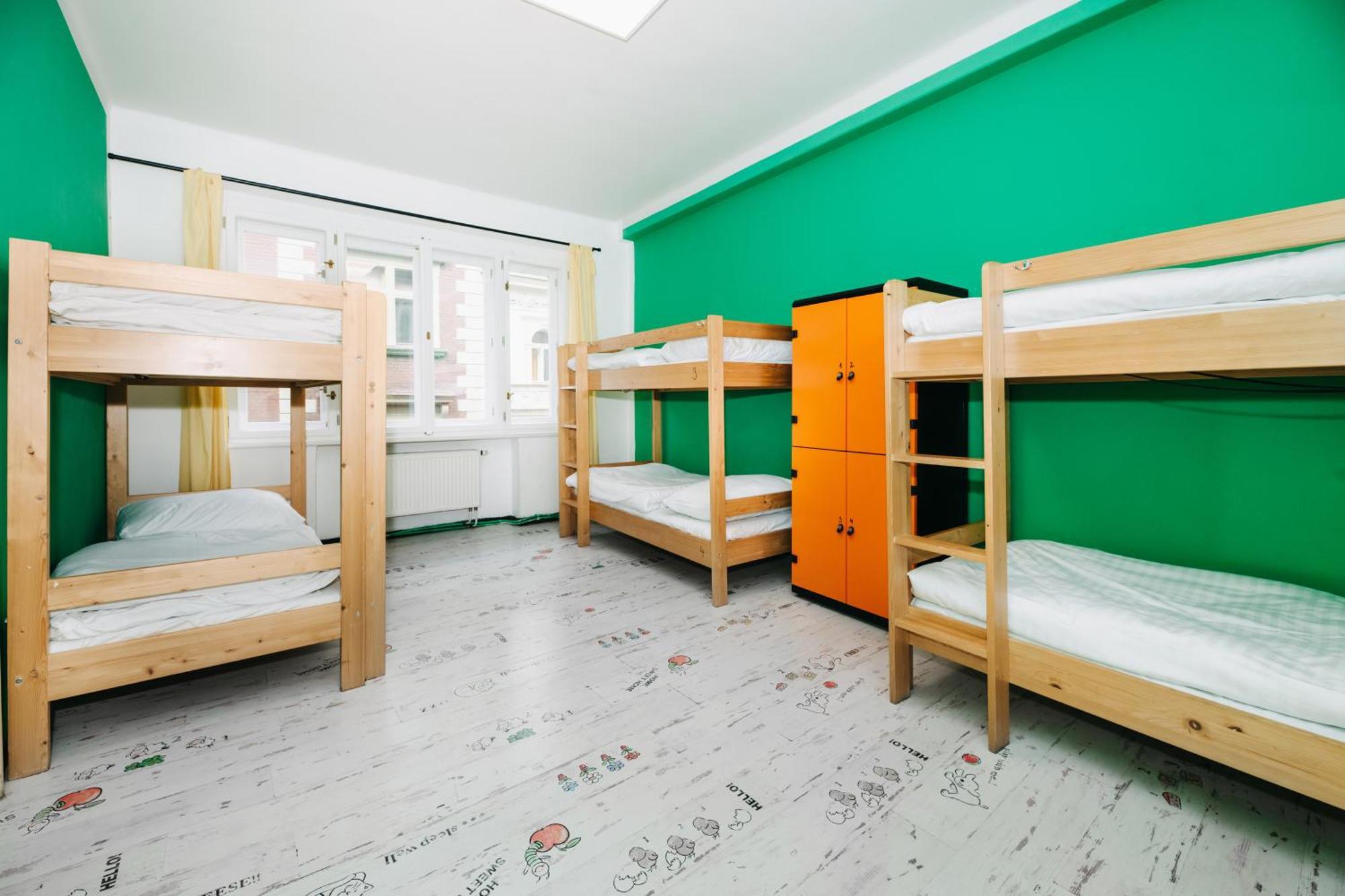 Benedikt City Center Hostel ปราก ภายนอก รูปภาพ